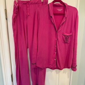 Victoria's Secret Fuchsia Pajama Set